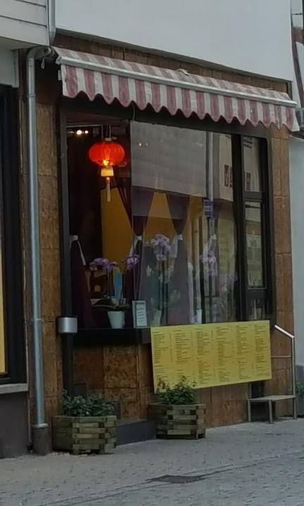 Van Spezial Asia Bistro